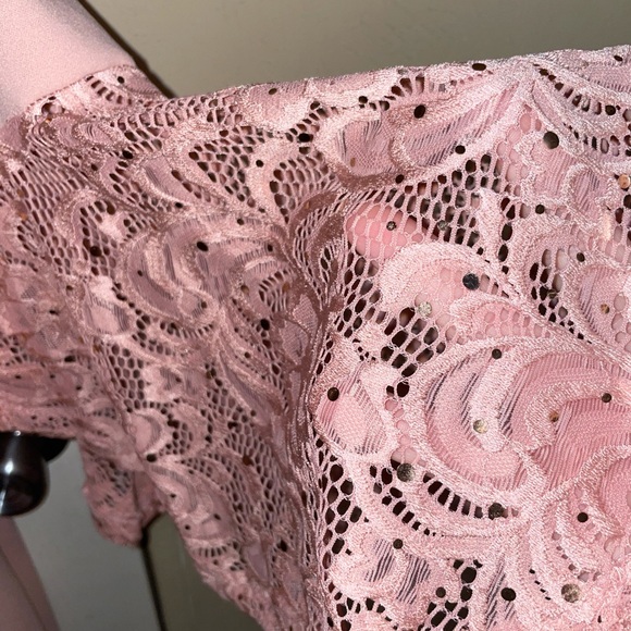 Dress - Picture 6 of 6